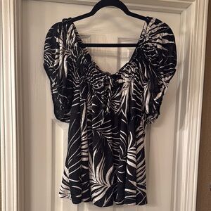 Torrid NWT 2 Stylish Black and White Women's Top